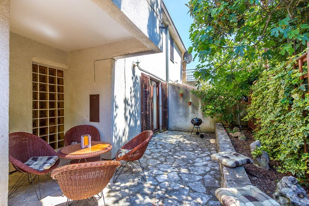 Holiday Home Ermanna Pola Esterno foto